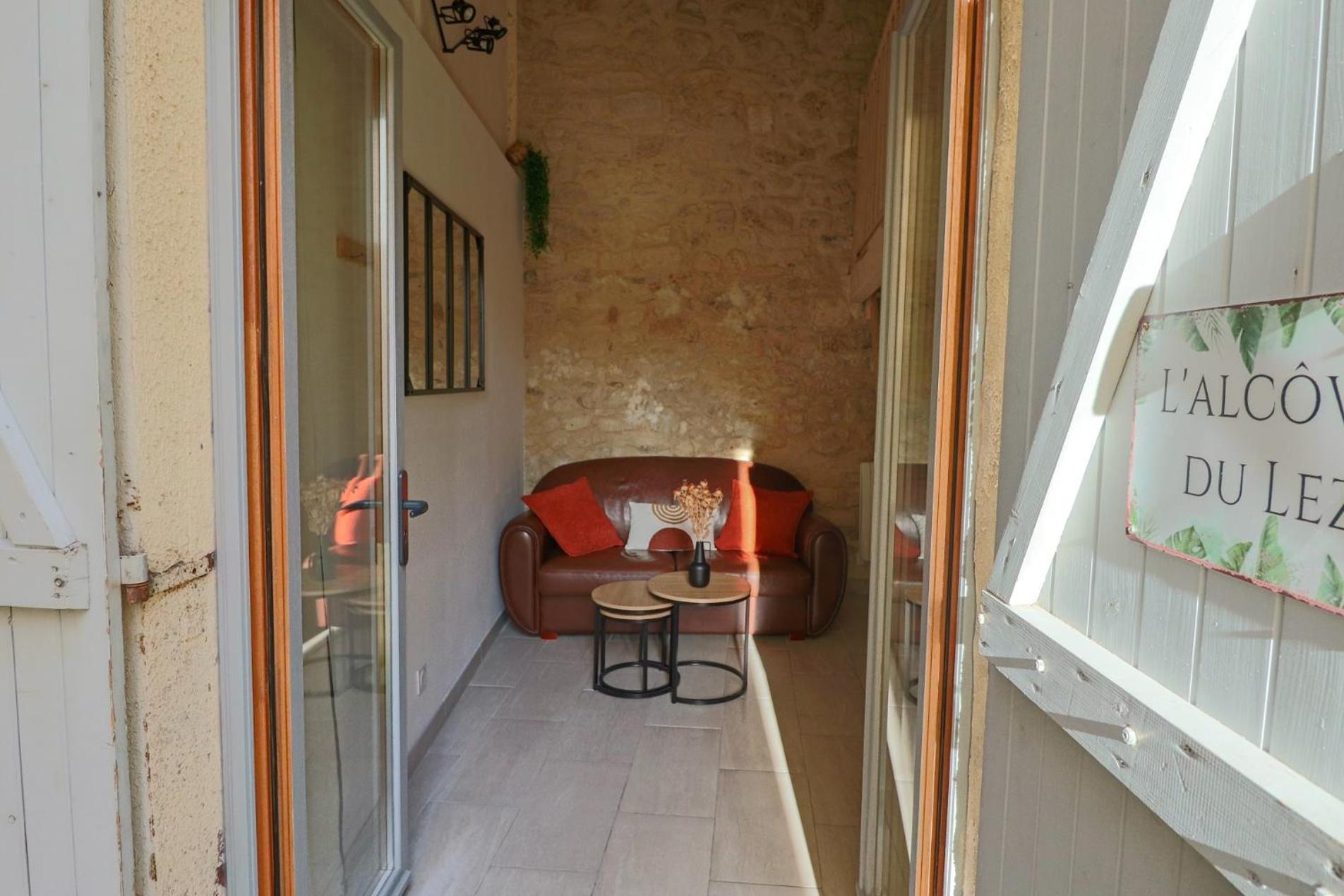 Apartment Climatise Mezzanine Avec Parking Montpellier